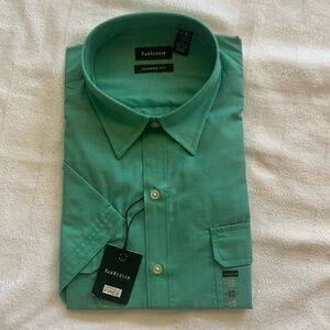 NWT Men’s VanHeusen Shirt